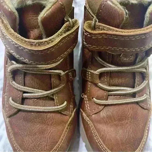 OshKosh B'Gosh Boy's Banyan Fashion Boot, Brown Size 11M - Picture 5 of 8